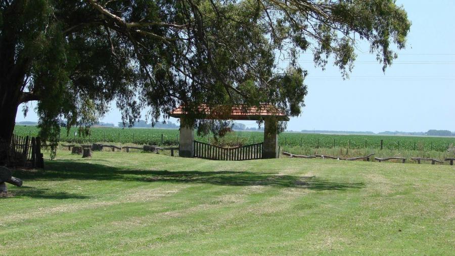 Casa Campo en venta, Arenaza, Lincoln, BA 6075